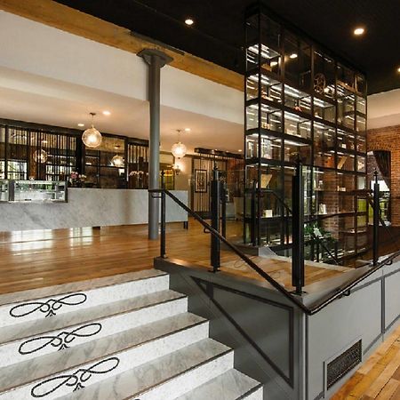 The Charmant Hotel Ла-Кросс Экстерьер фото